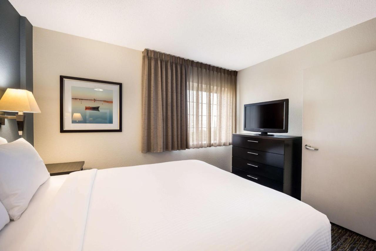 Sonesta Simply Suites Austin The Domain Area Exterior photo