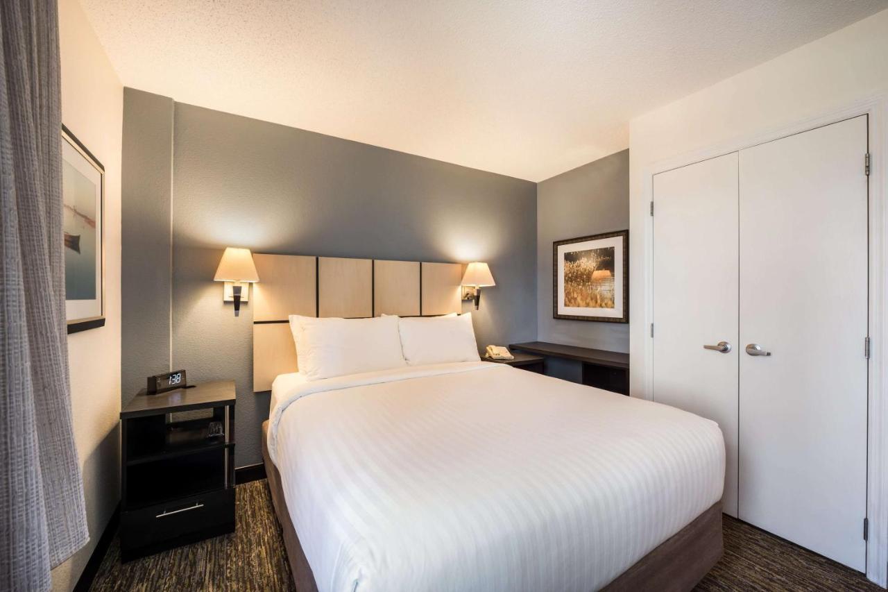 Sonesta Simply Suites Austin The Domain Area Exterior photo